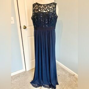 NWT Adrianna Papell Midnight Sheer Formal Maxi Dress
